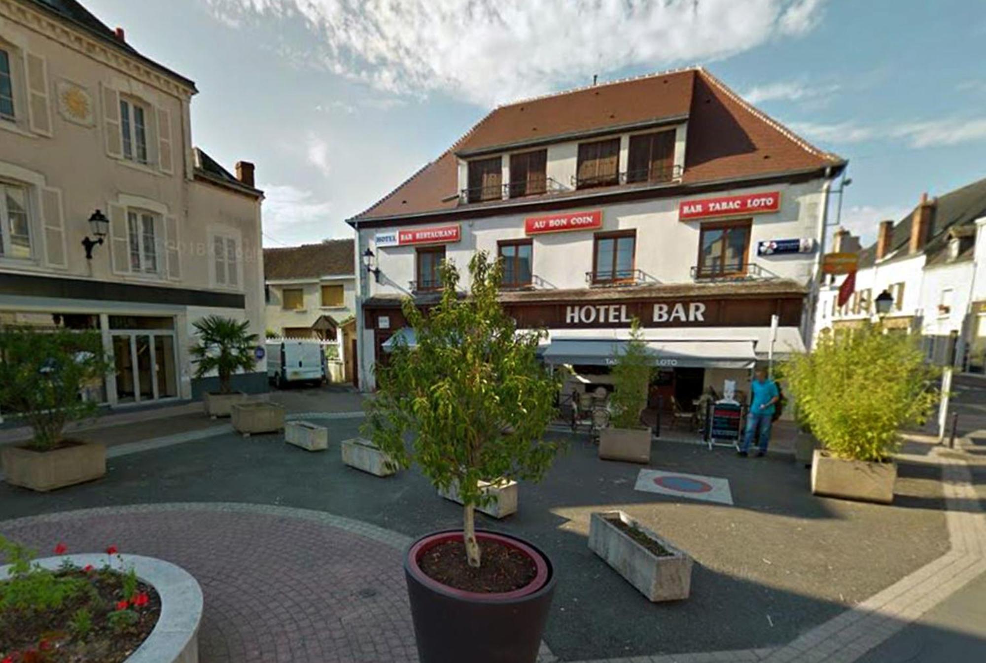 Hotel Au Bon Coin Cloyes-sur-le-Loir Kültér fotó
