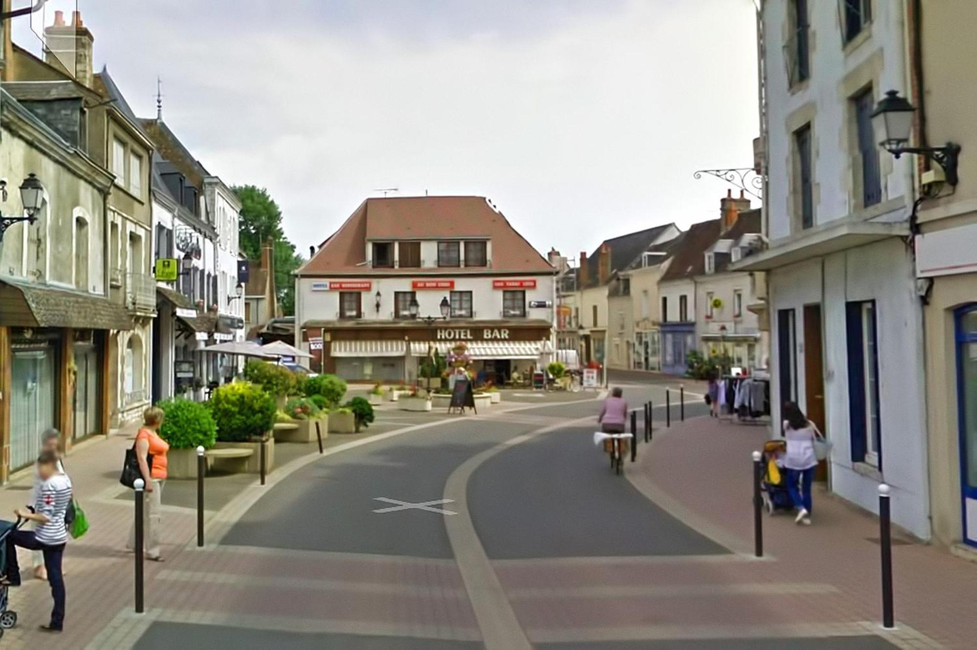Hotel Au Bon Coin Cloyes-sur-le-Loir Kültér fotó